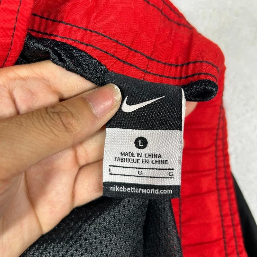 Nike Board‎ Shorts Men's Black Red Mesh Liner Elastic Waist Swim Trunks - Large